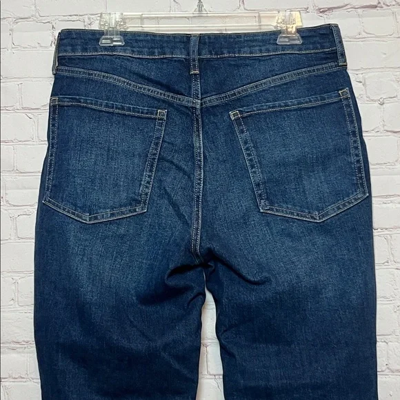 Old Navy High-Waisted Button-Fly O.G. Straight Ripped Cut-Off Jeans - Picture 7 of 16